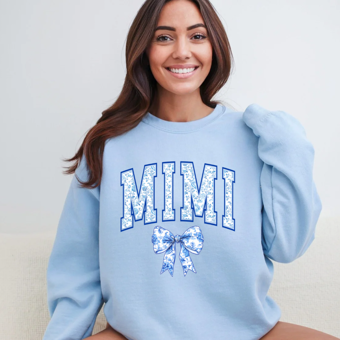 Mimi with bow
