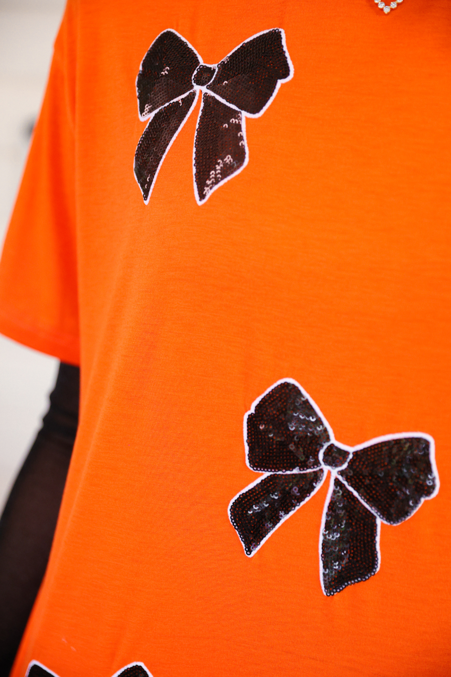 PREORDER-Better Bow-lieve It Sequin Tee