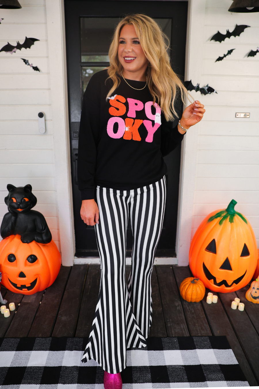 PREORDER-Spooky Vibes Pullover