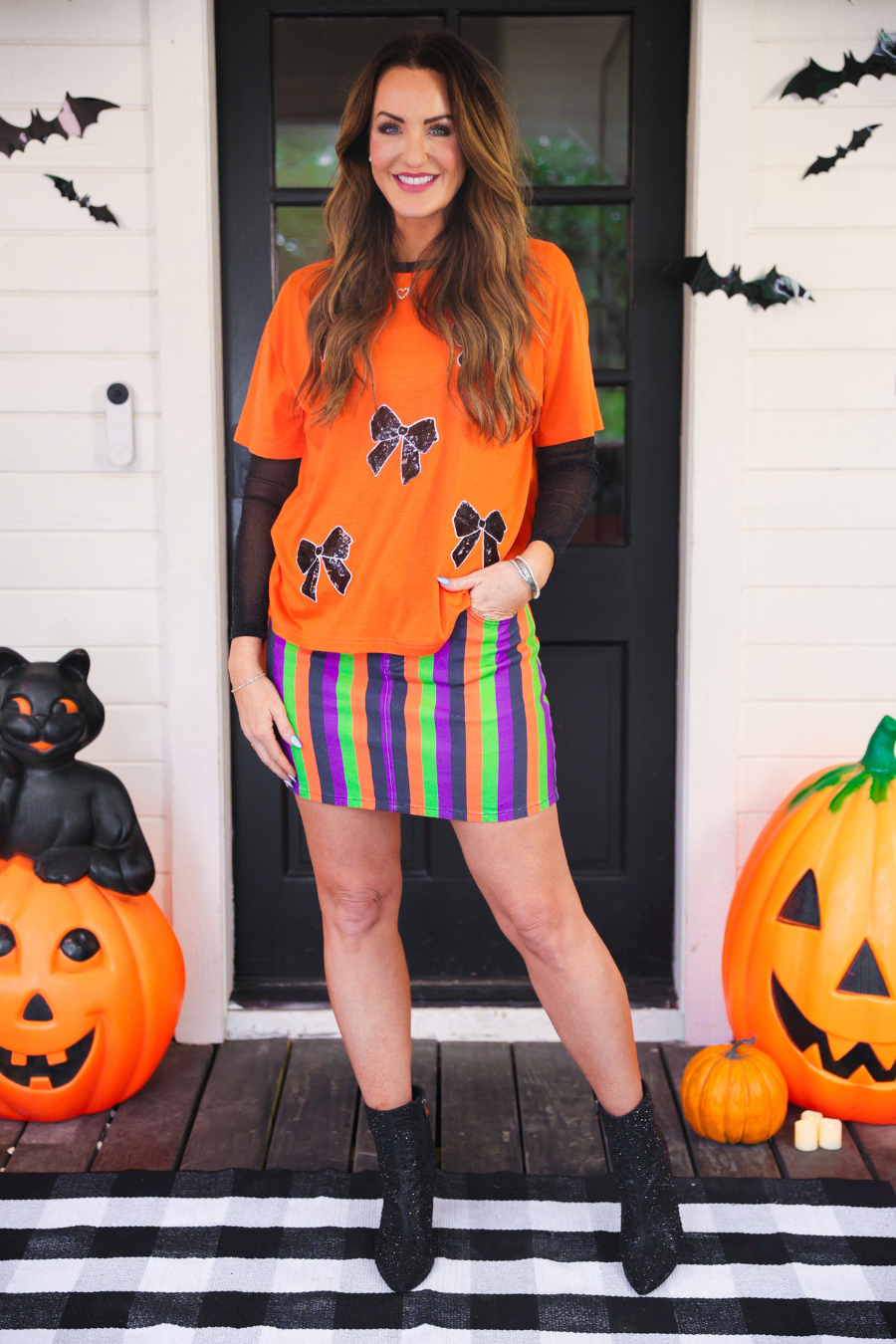 PREORDER-Better Bow-lieve It Sequin Tee
